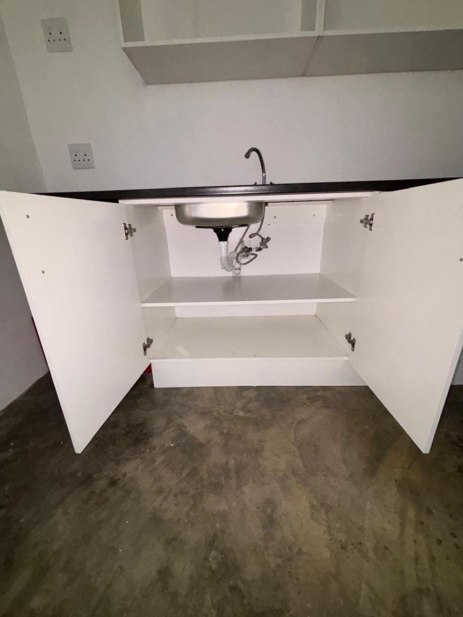 To Let commercial Property for Rent in Peerless Park West Western Cape